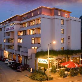 Hotel Bischof，位于多恩比恩的酒店