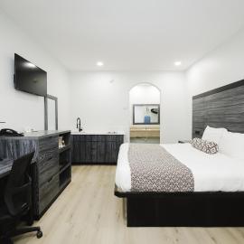 Sapphire Inn & Suites，位于迪尔帕克的酒店