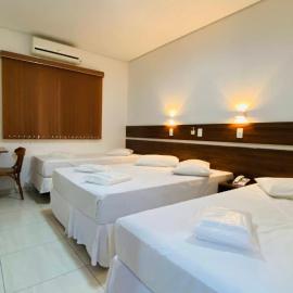 Hotel Garrafão - Rua Principal de Boituva,位于博伊图瓦的酒店