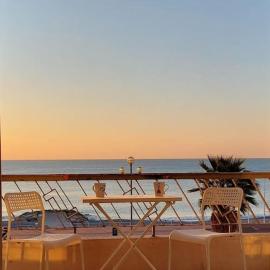 Nice Promenade des Anglais Vue Mer,位于尼斯的酒店