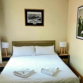 Family Hotel，位于巴瑟斯特的酒店