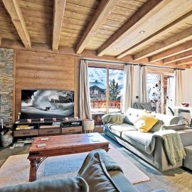 Chalet familial aux Menuires, sauna, parking, proche pistes de ski - FR-1-613B-12，位于Levassaix的酒店