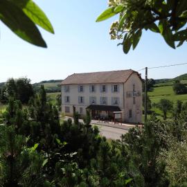 Hôtel l'Annexe，位于Moux-en-Morvan的酒店