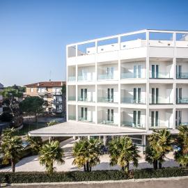 Hotel Oceanomare，位于蓬他码头的酒店