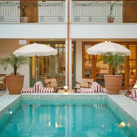 The Agora Hotel - Small Luxury Hotel of the World - Adults Only,位于帕诺雷弗卡拉的酒店