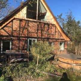 Wunderschönes Bauernhaus an der Elbe，位于布莱克德的酒店