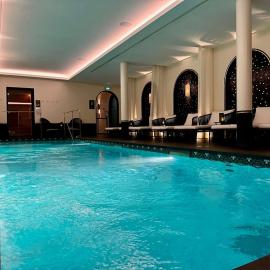 Best Western Plus Crystal, Hotel,Bar & Spa，位于南希的酒店
