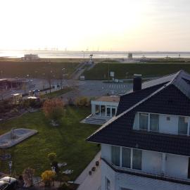 Hotel Am Friesenstrand,位于布特亚丁根的酒店