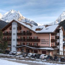 Hotel Cristallo，位于卡纳泽伊的酒店