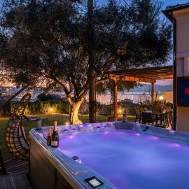 Myronis Villa Corfu Town，位于科孚镇的酒店