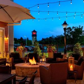 Residence Inn by Marriott New York Long Island East End，位于河头镇的酒店