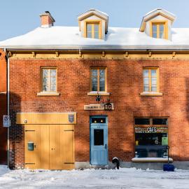L'Auberge du QG，位于Laprairie的酒店