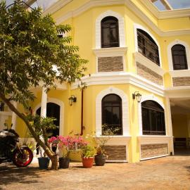 Villa Italia Hotel，位于Sorsogon的酒店