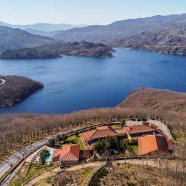 Hotel Vista Bela do Gerês，位于Outeiro的酒店