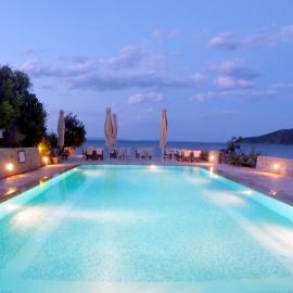 Smyros Resort，位于普利斯拉的酒店