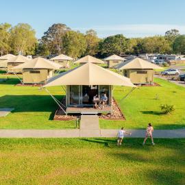 Habitat Noosa，位于Cootharaba的酒店