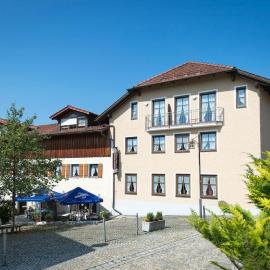 Landhotel Zum Jägerstöckl,位于格拉弗瑙的酒店