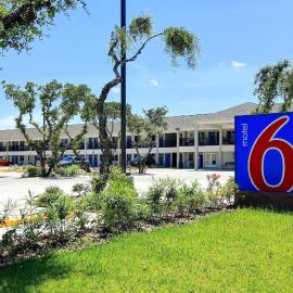 Motel 6-Rockport, TX,位于罗克波特的酒店