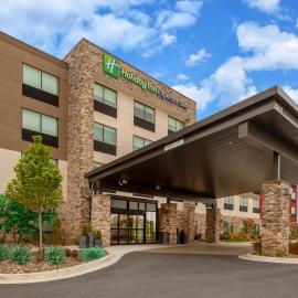 Holiday Inn Express & Suites Brunswick-Harpers Ferry Area by IHG,位于Brunswick的酒店
