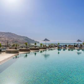 The Views Baia - Adults Only，位于丰沙尔的酒店