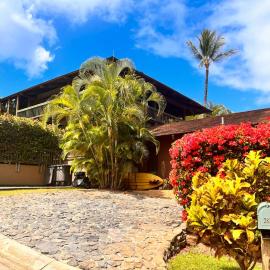 Maui What a Wonderful World Bed & Breakfast，位于维雷亚的酒店