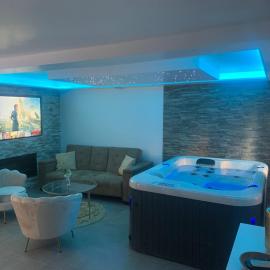 Sandspa logement avec jacuzzi，位于奥朗日的酒店