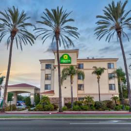 La Quinta by Wyndham NE Long Beach/Cypress，位于Hawaiian Gardens的酒店