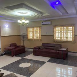 S&Y Apartment，位于Ilesa的酒店