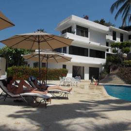 Penthouse VLM Gran Terraza 200 metros vista inmejorable piscina gigante，位于阿卡普尔科的酒店