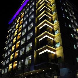 Central Park Tower Resort，位于安吉利斯的酒店