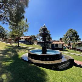 cabañas Mazzatl jacuzzy，位于马萨米特拉的酒店