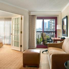 Atlanta Marriott Suites Midtown,位于亚特兰大的酒店