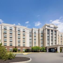 SpringHill Suites by Marriott Newark International Airport，位于纽瓦克的酒店