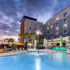 TownePlace Suites by Marriott Orlando at SeaWorld，位于奥兰多的酒店