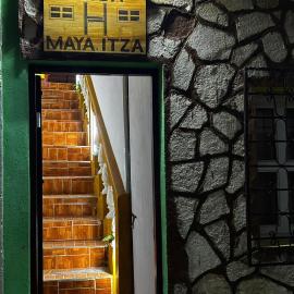Casa Maya Itza，位于弗洛勒斯的酒店