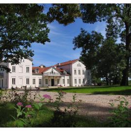 Pałac Łochów，位于沃胡夫的酒店