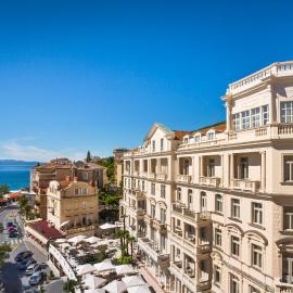 Hotel Bellevue - by Liburnia Hotels & Villas，位于奥帕提亚的酒店
