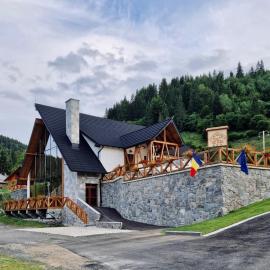 Pensiunea Colț de Rai，位于Dămuc的酒店