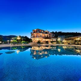Harmony Hotel，位于凯里翁的酒店
