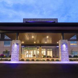 Holiday Inn Express & Suites - Ann Arbor - University South by IHG，位于安娜堡的酒店