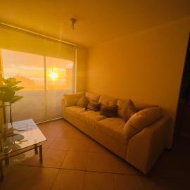 Departamento vista al mar 3 habitaciones 2 baños，位于孔斯蒂图西翁的酒店