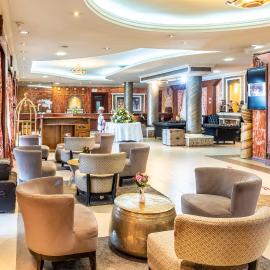 Hotel Waterbuck，位于纳库鲁的酒店