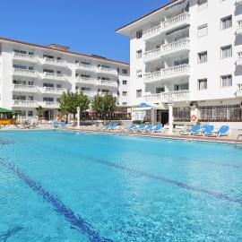Europa Family Apartments，位于布拉内斯的酒店