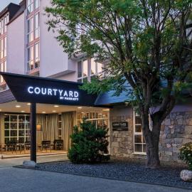 Courtyard by Marriott Wiesbaden-Nordenstadt，位于威斯巴登的酒店