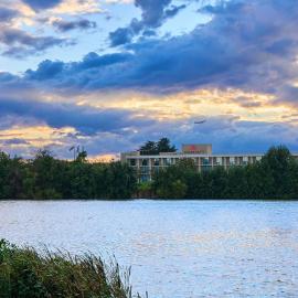 Washington Dulles Airport Marriott，位于斯特灵的酒店