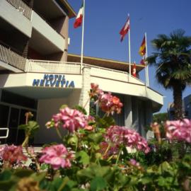 Hotel Helvetia，位于格拉多的酒店