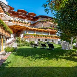 Hotel La Perla，位于拉瓦斯克莱托的酒店