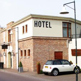 Hotel Huys van Heusden，位于阿斯滕的酒店