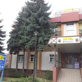 Hotel Staropolski,位于斯切尔采-克拉延斯凯的酒店