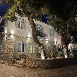 Piteoussa，位于伊兹拉的酒店